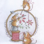 grille broderie souris