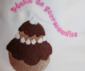 motif broderie religieuse